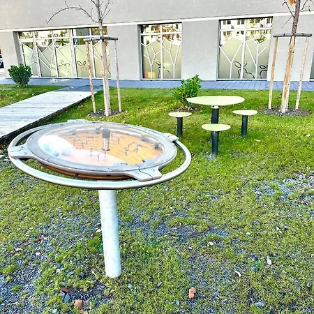 公寓 S Klimatizaciou A Balkonom Pri Letisku Bts *