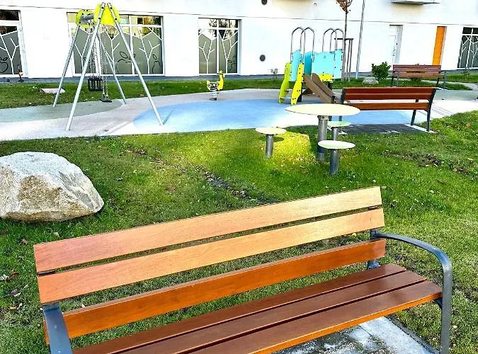 Apartmán S Klimatizaciou A Balkonom Pri Letisku Bts