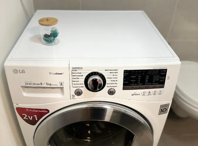 S Klimatizaciou A Balkonom Pri Letisku Bts Appartement *