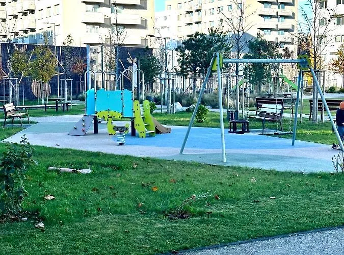 S Klimatizaciou A Balkonom Pri Letisku Bts Bratislava