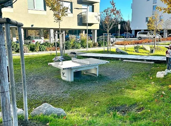 S Klimatizaciou A Balkonom Pri Letisku Bts *